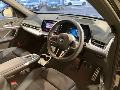 2025 BMW X1 photo 3