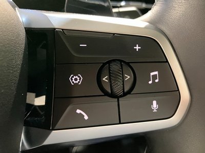 2025 BMW X1 thumbnail 37