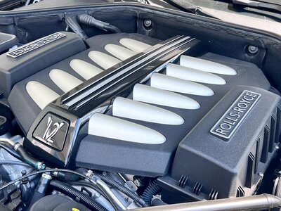 صورة 37 لـ 2015 ROLLS-ROYCE GHOST