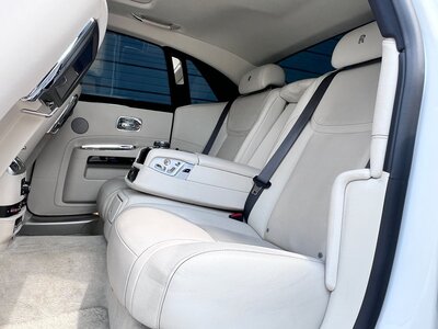 صورة 21 لـ 2015 ROLLS-ROYCE GHOST