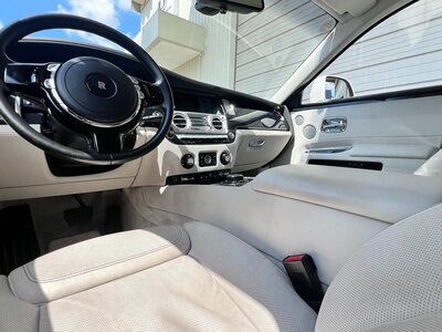 صورة 26 لـ 2015 ROLLS-ROYCE GHOST