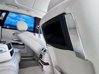 صورة 32 لـ 2015 ROLLS-ROYCE GHOST
