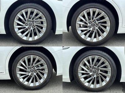 2021 Lexus ES thumbnail 45
