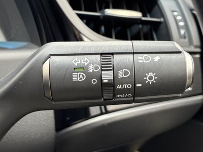 2021 Lexus ES photo 15