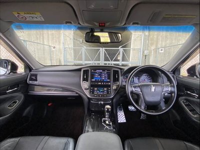2013 Toyota CROWN ATHLETE 照片 3