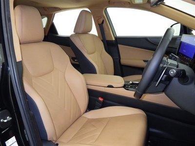 صورة مصغرة 2 لـ 2023 Lexus NX