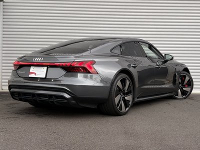 صورة 17 لـ 2022 AUDI E-TRON GT QUATTRO