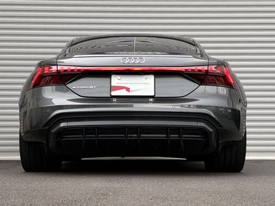صورة 80 لـ 2022 AUDI E-TRON GT QUATTRO