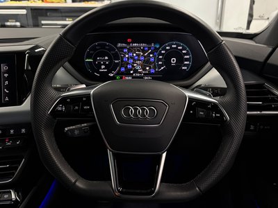 صورة 37 لـ 2022 AUDI E-TRON GT QUATTRO