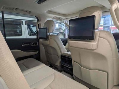 2024 Toyota LAND CRUISER 300 thumbnail 35