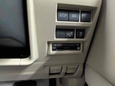 2024 Toyota LAND CRUISER 300 thumbnail 25
