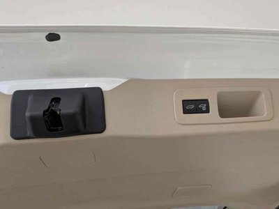 2024 Toyota LAND CRUISER 300 thumbnail 39