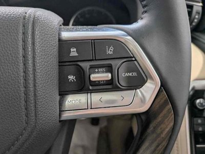 2024 Toyota LAND CRUISER 300 thumbnail 19