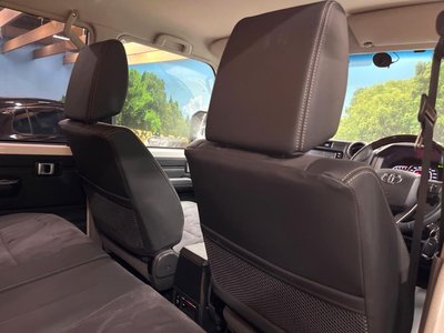 2024 Toyota LAND CRUISER 70 thumbnail 32