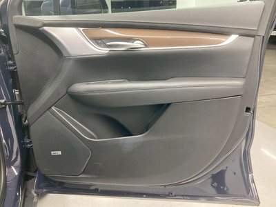 2025 Cadillac XT5 — фото 92