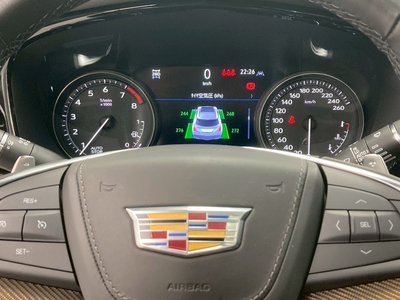 2025 Cadillac XT5 — фото 65