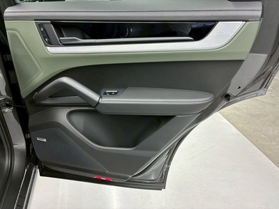 2023 Porsche CAYENNE — миниатюра 57