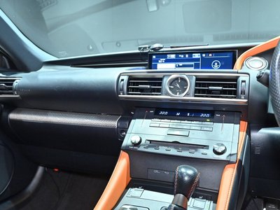 2015 Lexus RC F 照片 18