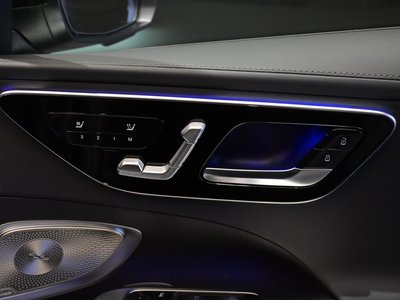 2025 Mercedes-BENZ C-CLASS thumbnail 17
