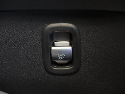 2025 Mercedes-BENZ C-CLASS thumbnail 19
