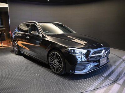 2025 Mercedes-BENZ C-CLASS photo 3