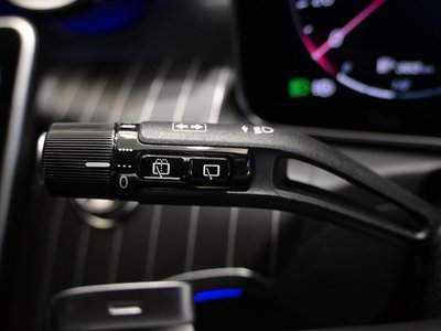2025 Mercedes-BENZ C-CLASS thumbnail 24