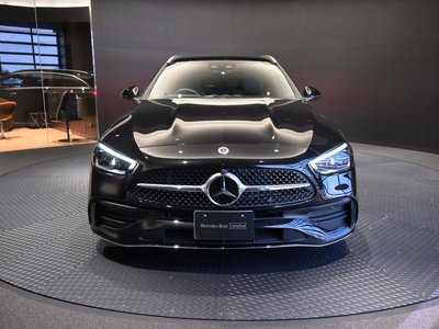 2025 Mercedes-BENZ C-CLASS photo 2