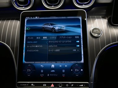 2025 Mercedes-BENZ C-CLASS thumbnail 38