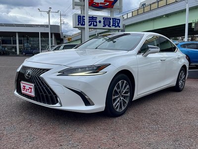 2023 Lexus ES photo 2