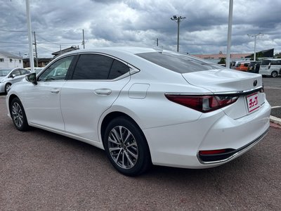 2023 Lexus ES photo 5