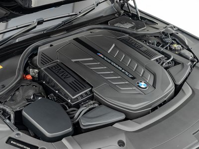 2021 BMW 7 SERIES photo 16