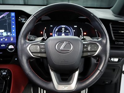 2023 Lexus NX — фото 8