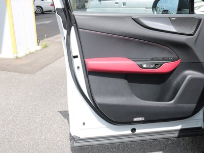صورة مصغرة 31 لـ 2021 Lexus NX