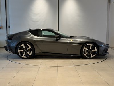 صورة 10 لـ 2026 Ferrari 12 CILINDRI