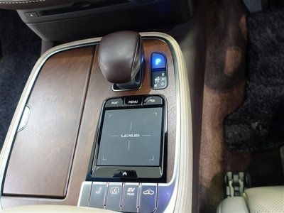 2018 Lexus LS — фото 17