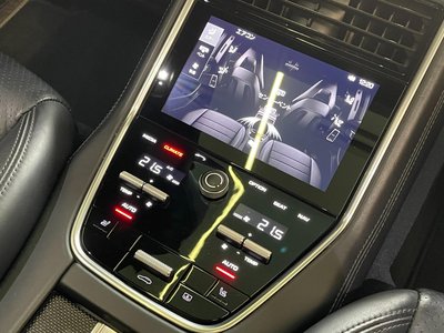 2017 Porsche PANAMERA thumbnail 41