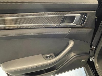 2017 Porsche PANAMERA thumbnail 39