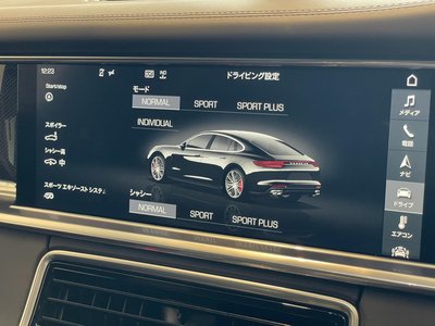 2017 Porsche PANAMERA thumbnail 49