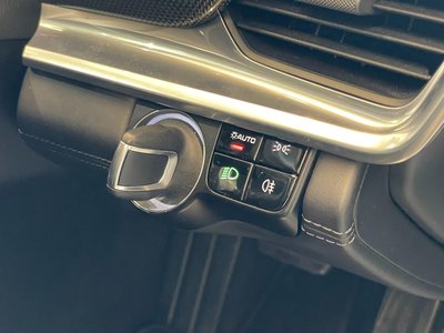 2017 Porsche PANAMERA thumbnail 45