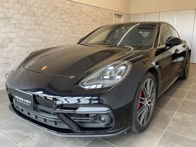 2017 Porsche PANAMERA photo 11