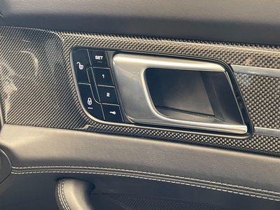 2017 Porsche PANAMERA thumbnail 31