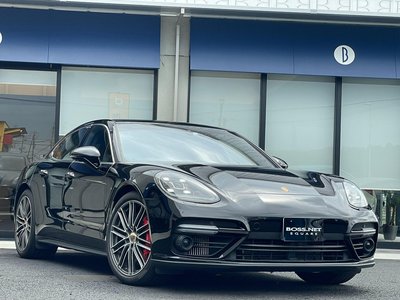 2017 Porsche PANAMERA photo 6