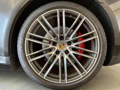 2017 Porsche PANAMERA thumbnail 22