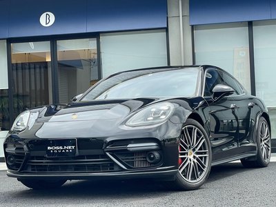 2017 Porsche PANAMERA photo 8