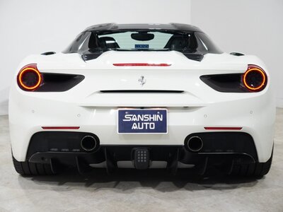 2017 Ferrari 488 SPIDER — фото 9