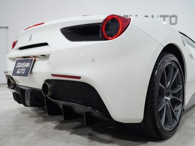 2017 Ferrari 488 SPIDER — фото 10