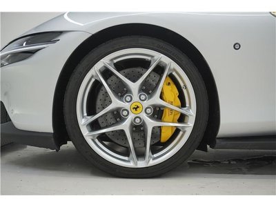 2023 Ferrari ROMA — миниатюра 20