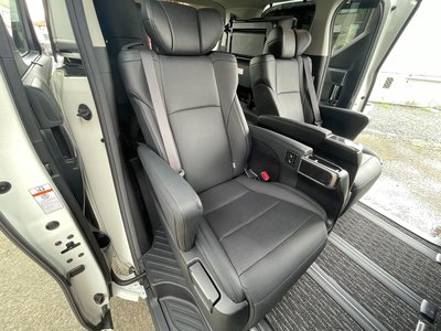 2019 Toyota ALPHARD photo 22