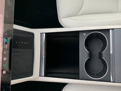 صورة 46 لـ 2026 Tesla MODEL Y