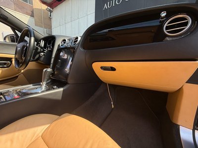 صورة 53 لـ 2004 Bentley CONTINENTAL
